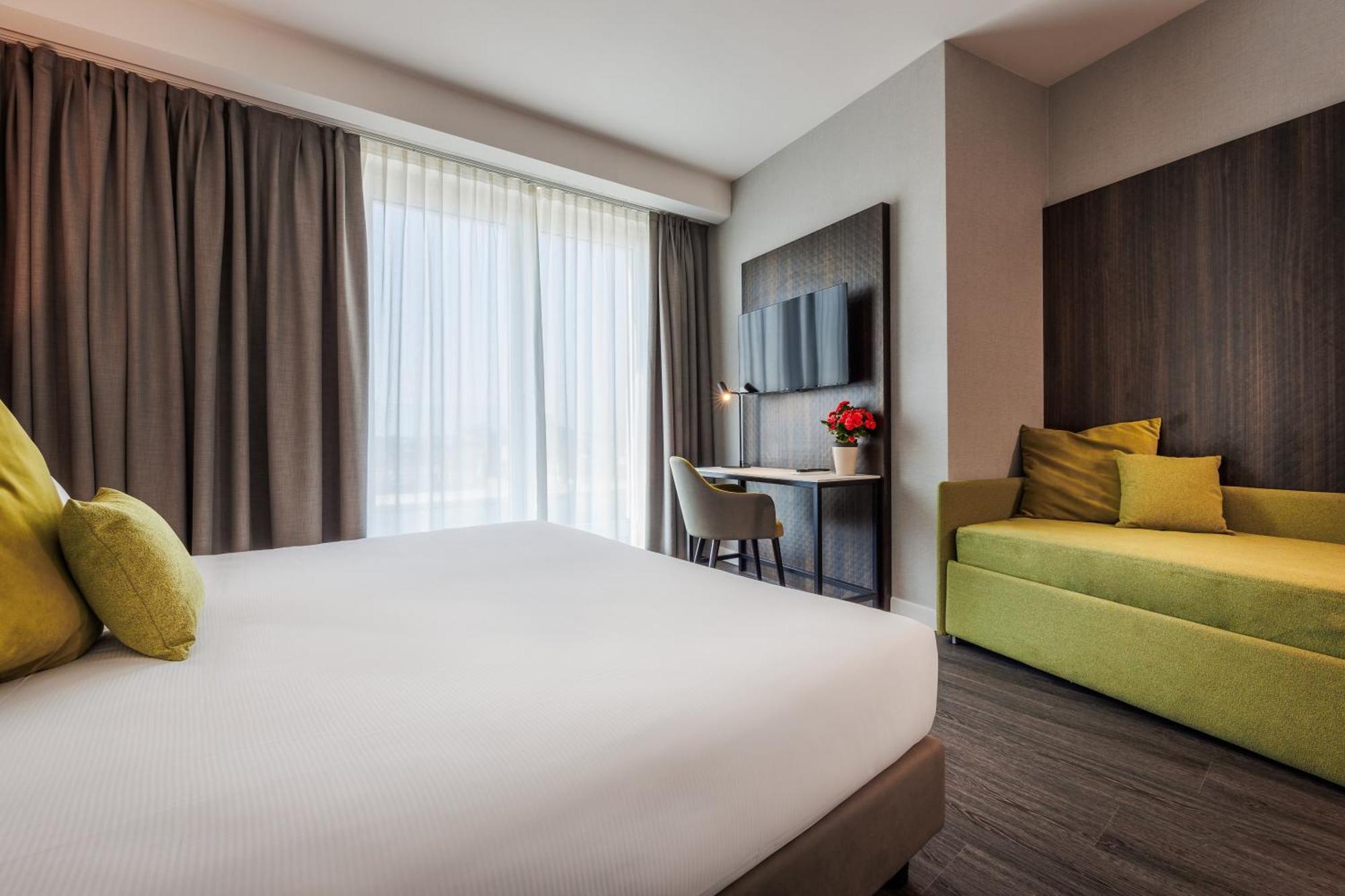 Ih Hotels Milano Centrale エクステリア 写真