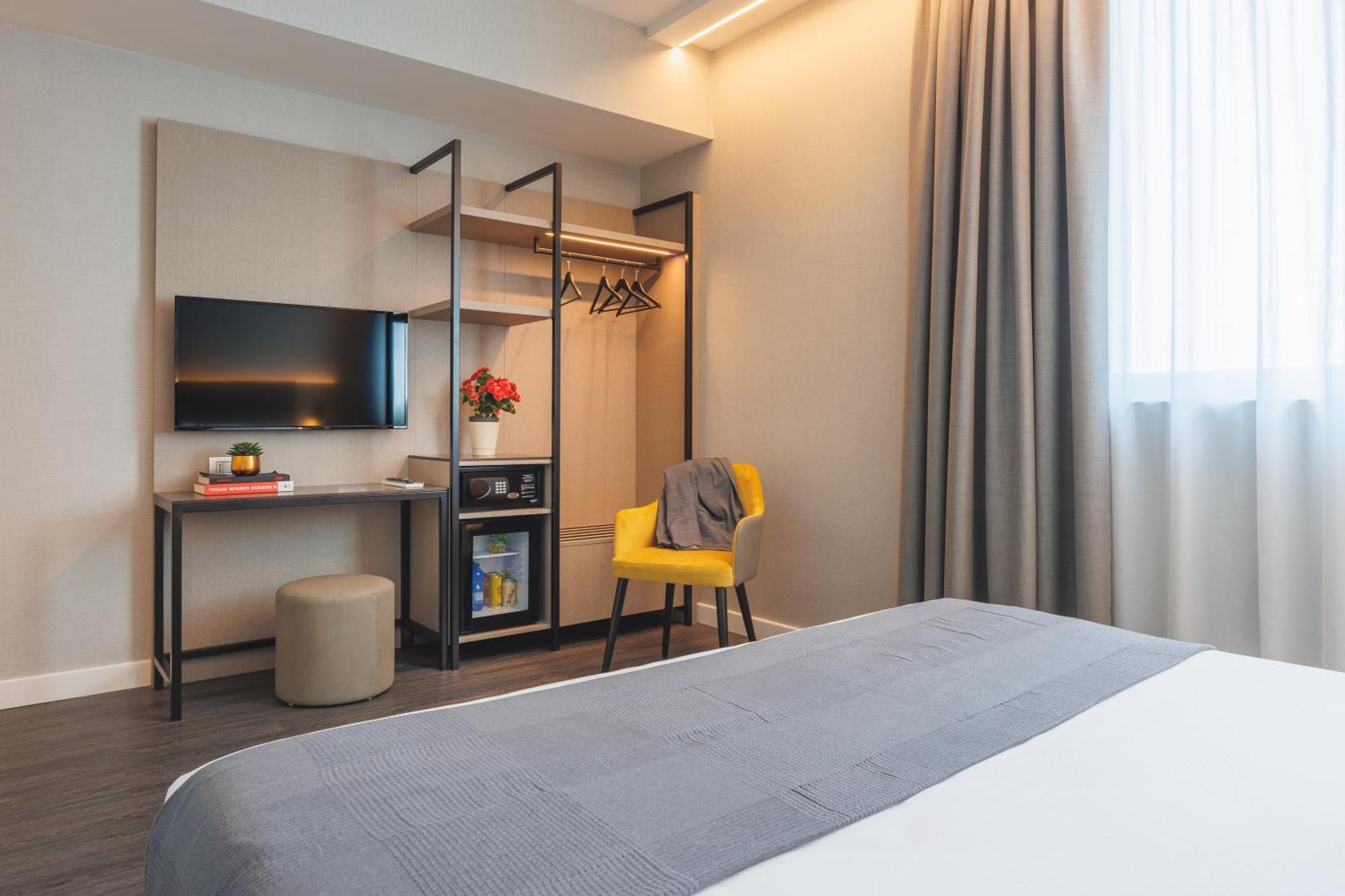 Ih Hotels Milano Centrale エクステリア 写真