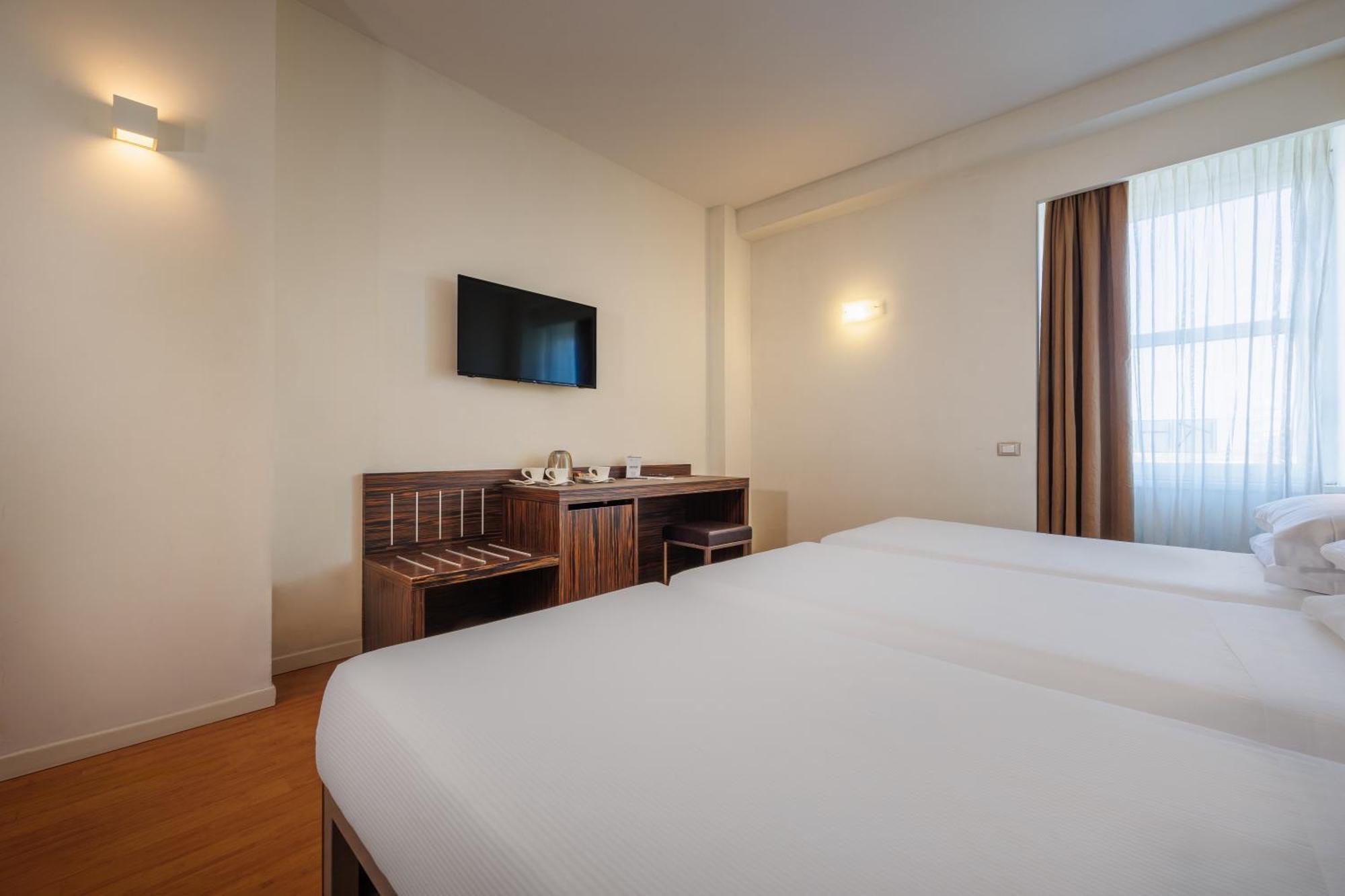 Ih Hotels Milano Centrale エクステリア 写真