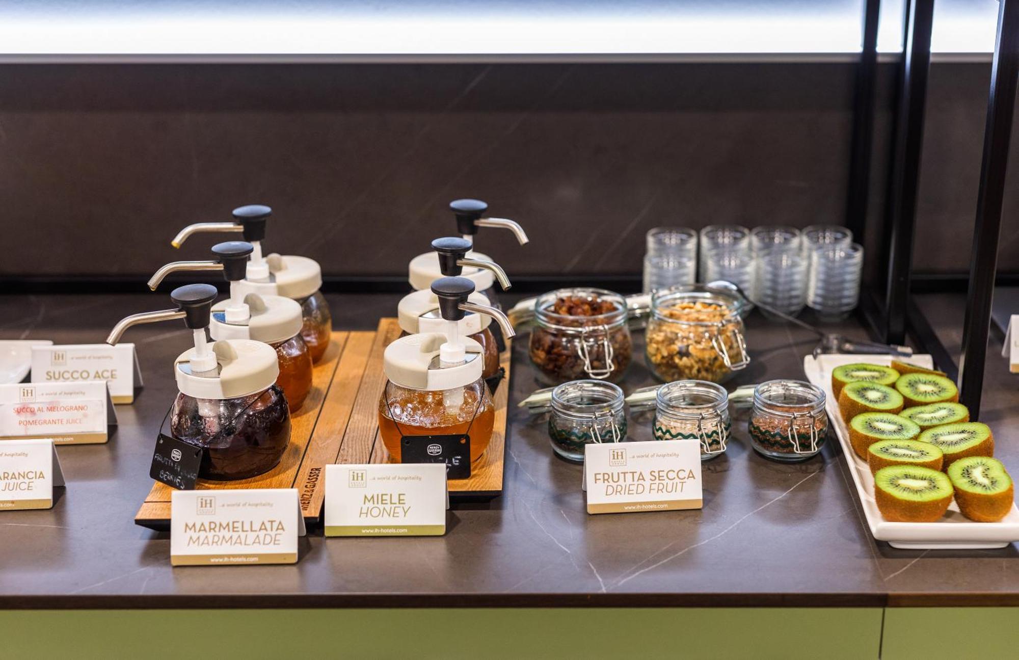 Ih Hotels Milano Centrale エクステリア 写真