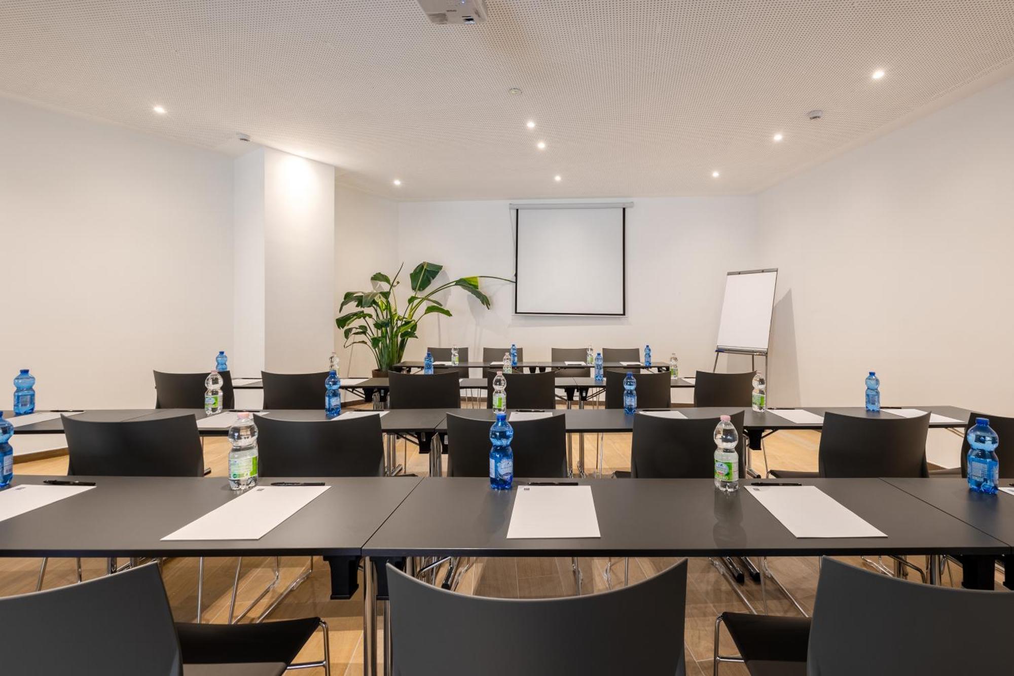 Ih Hotels Milano Centrale エクステリア 写真