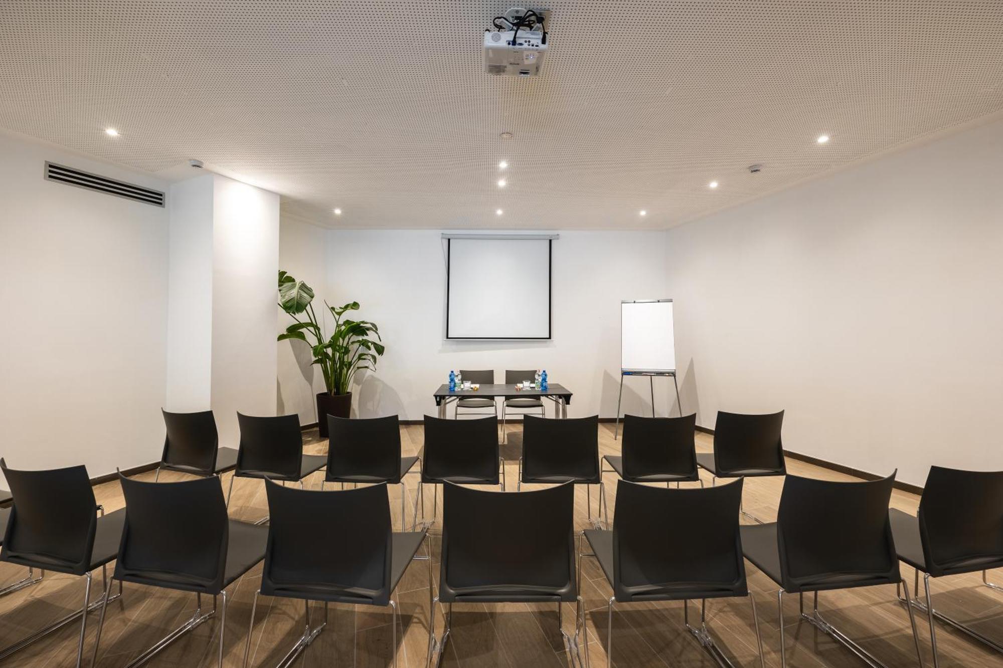 Ih Hotels Milano Centrale エクステリア 写真